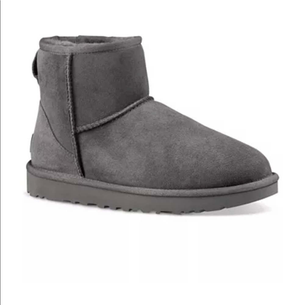 W Classic Mini W/ Grey Ugg Boots